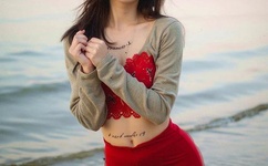 井川里予和别人打扑克牌视频在哪里能看到